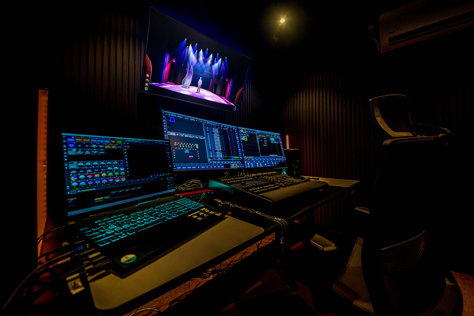 ShowLab Studio Environment